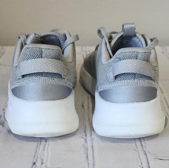 Cloudform Gym Shoes - Picture 3 of 8